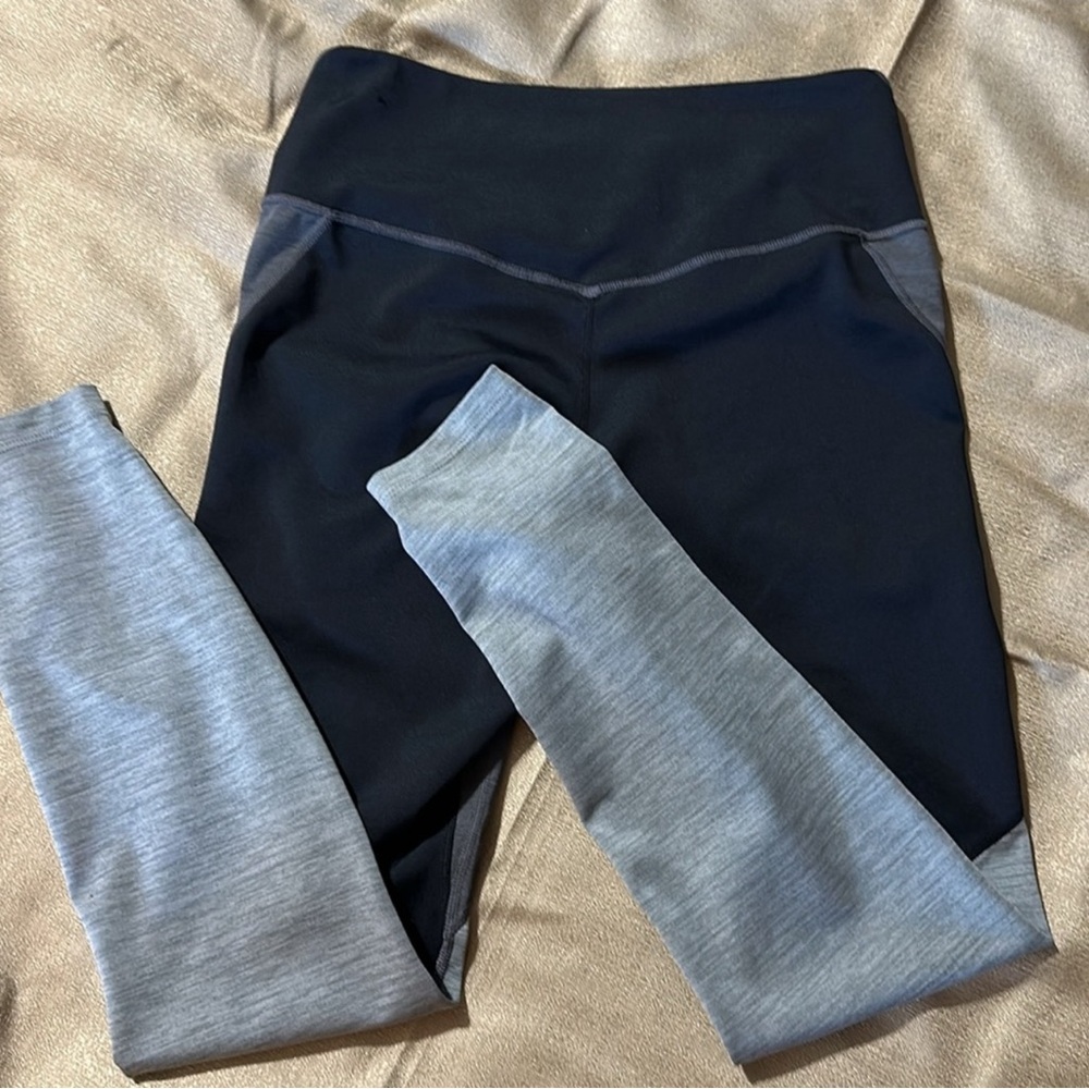 Nike colorblock leggings